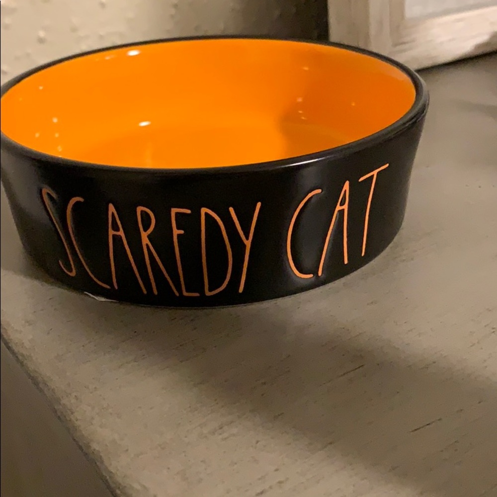 Rae dunn Scaredy Cat bowl
